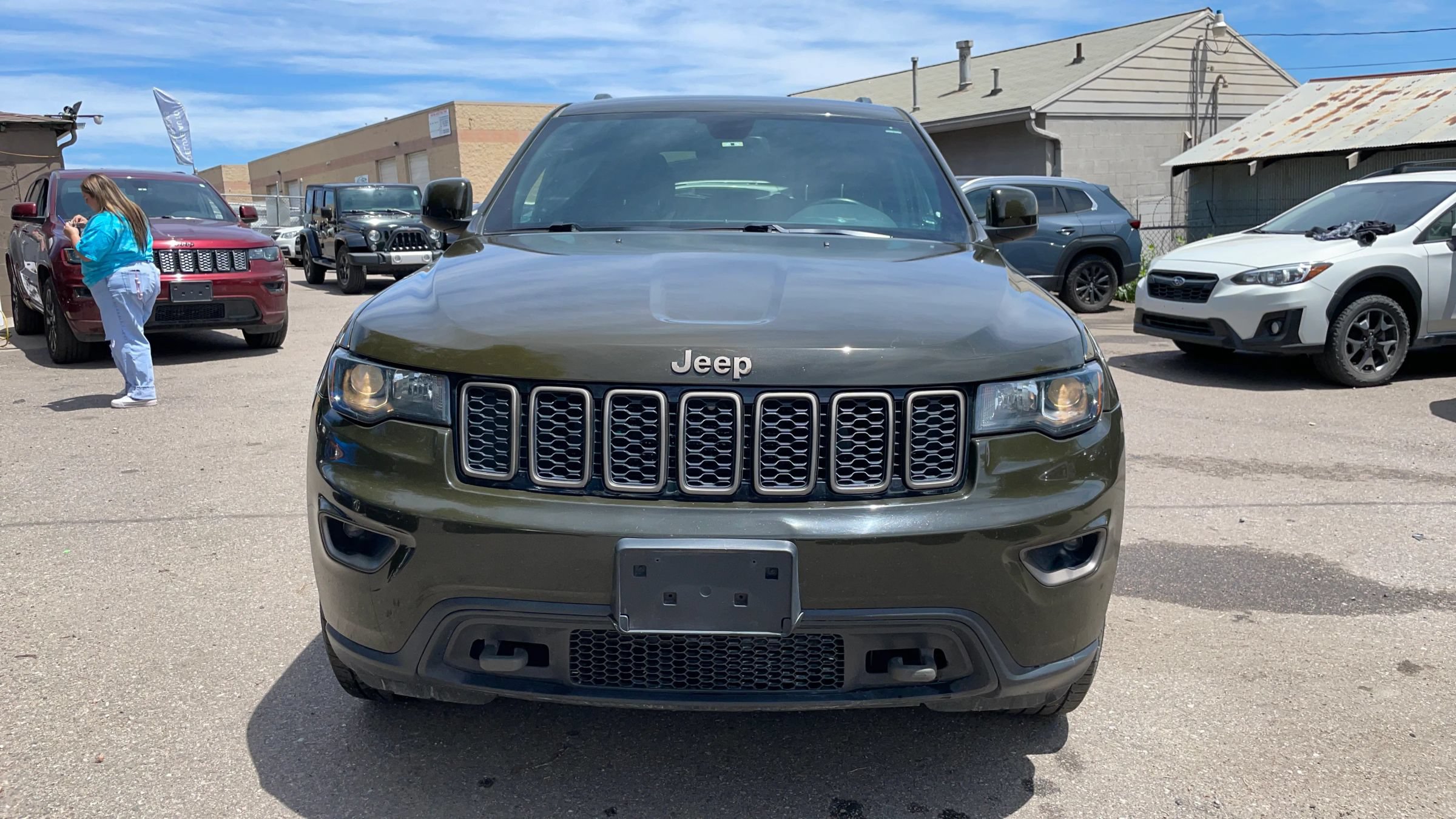 Used 2016 Jeep Grand Cherokee Laredo 75th Anniversary AWD/4WD image 2