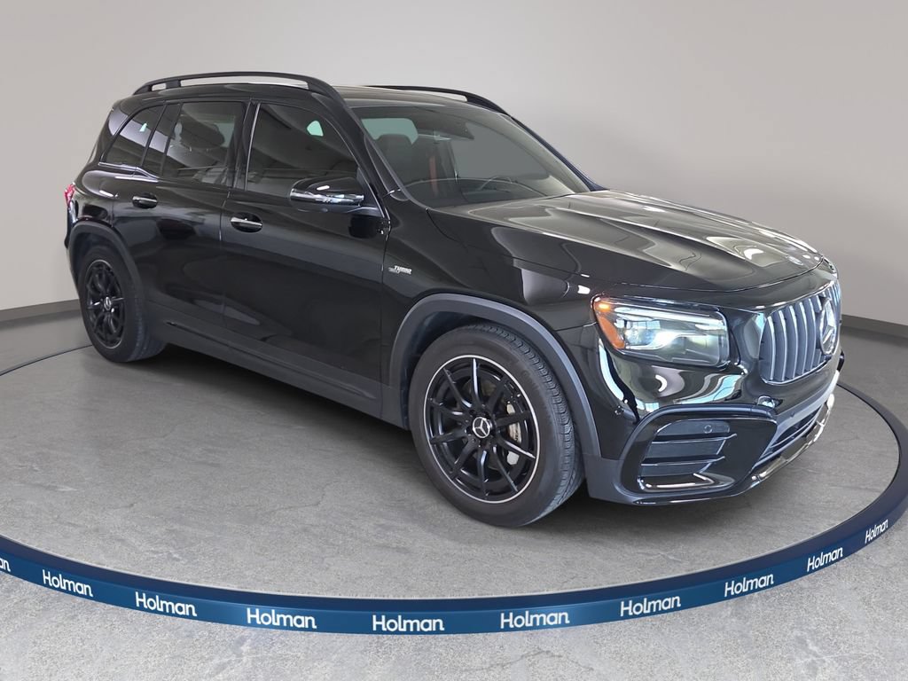 Used 2025 Mercedes-Benz GLB 35 AMG 4MATIC image 4