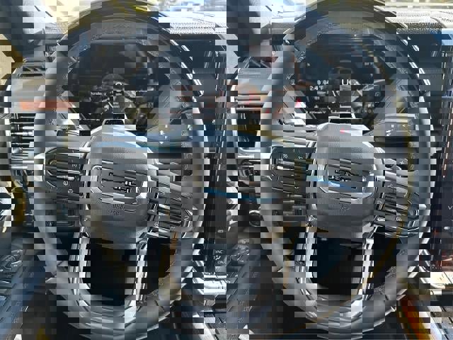 New 2026 GMC Yukon XL Denali w/ Denali Reserve Package image 25