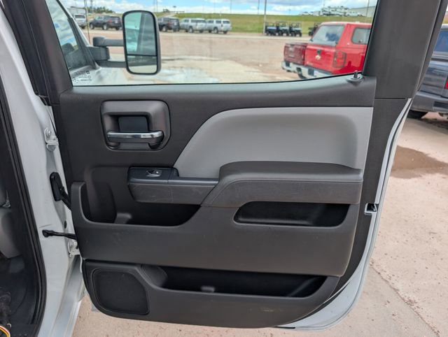Used 2017 Chevrolet Silverado 3500 W/T AWD/4WD image 29
