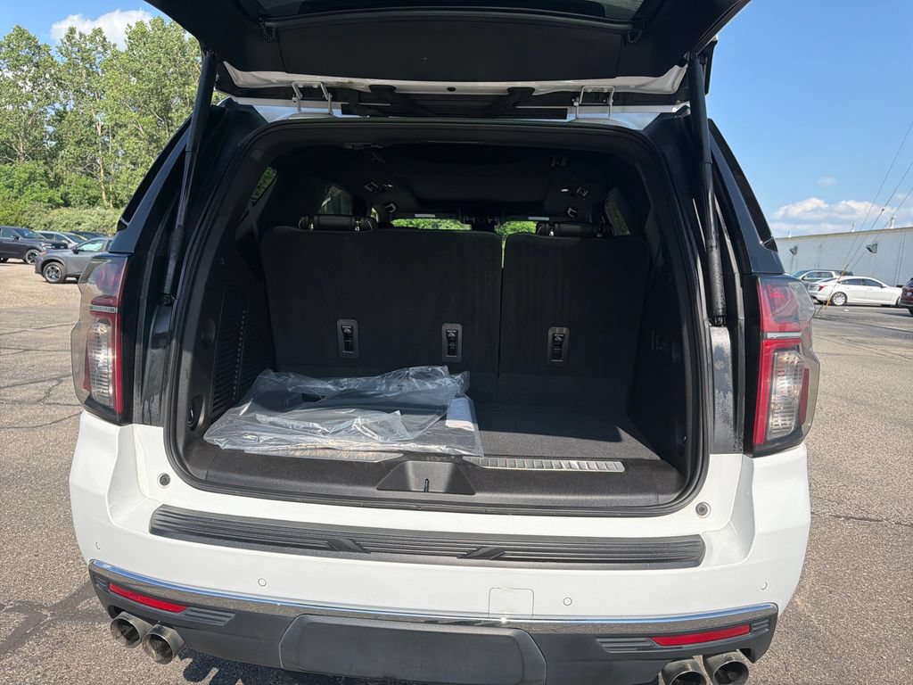 Used 2023 Chevrolet Tahoe Premier AWD/4WD image 26