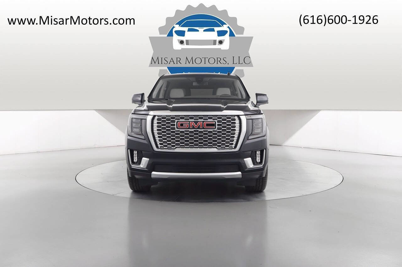 Used 2022 GMC Yukon XL Denali image 9