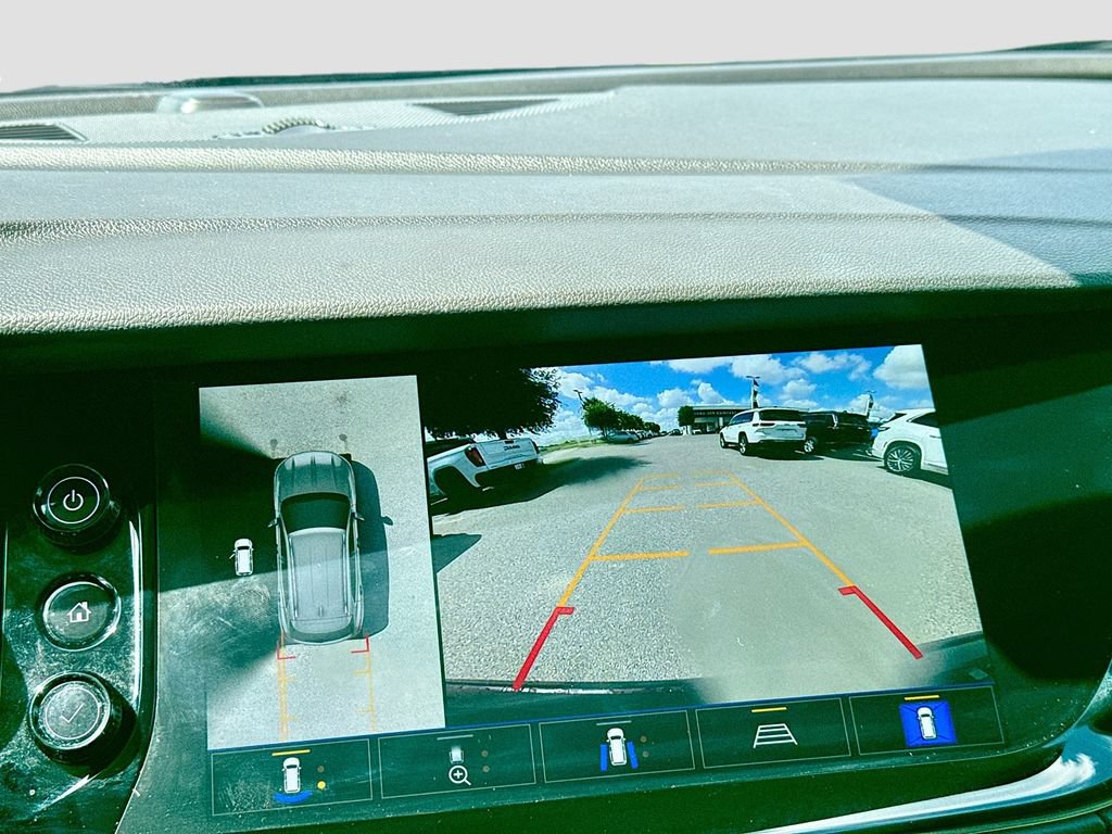 Used 2023 Buick Envision Avenir FWD image 18