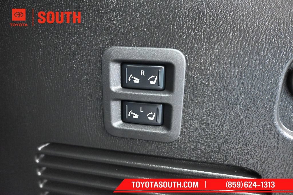 Used 2024 INFINITI QX80 Sensory AWD/4WD image 36