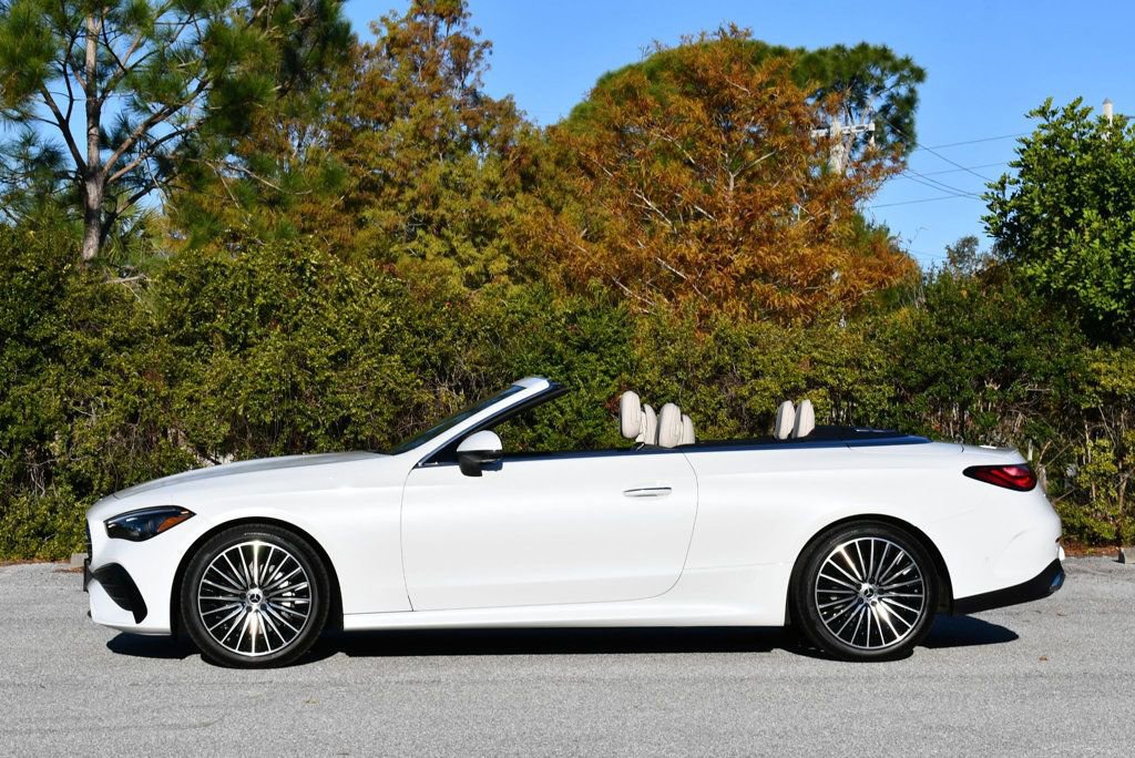 Used 2025 Mercedes-Benz CLE 300 4MATIC Cabriolet image 30