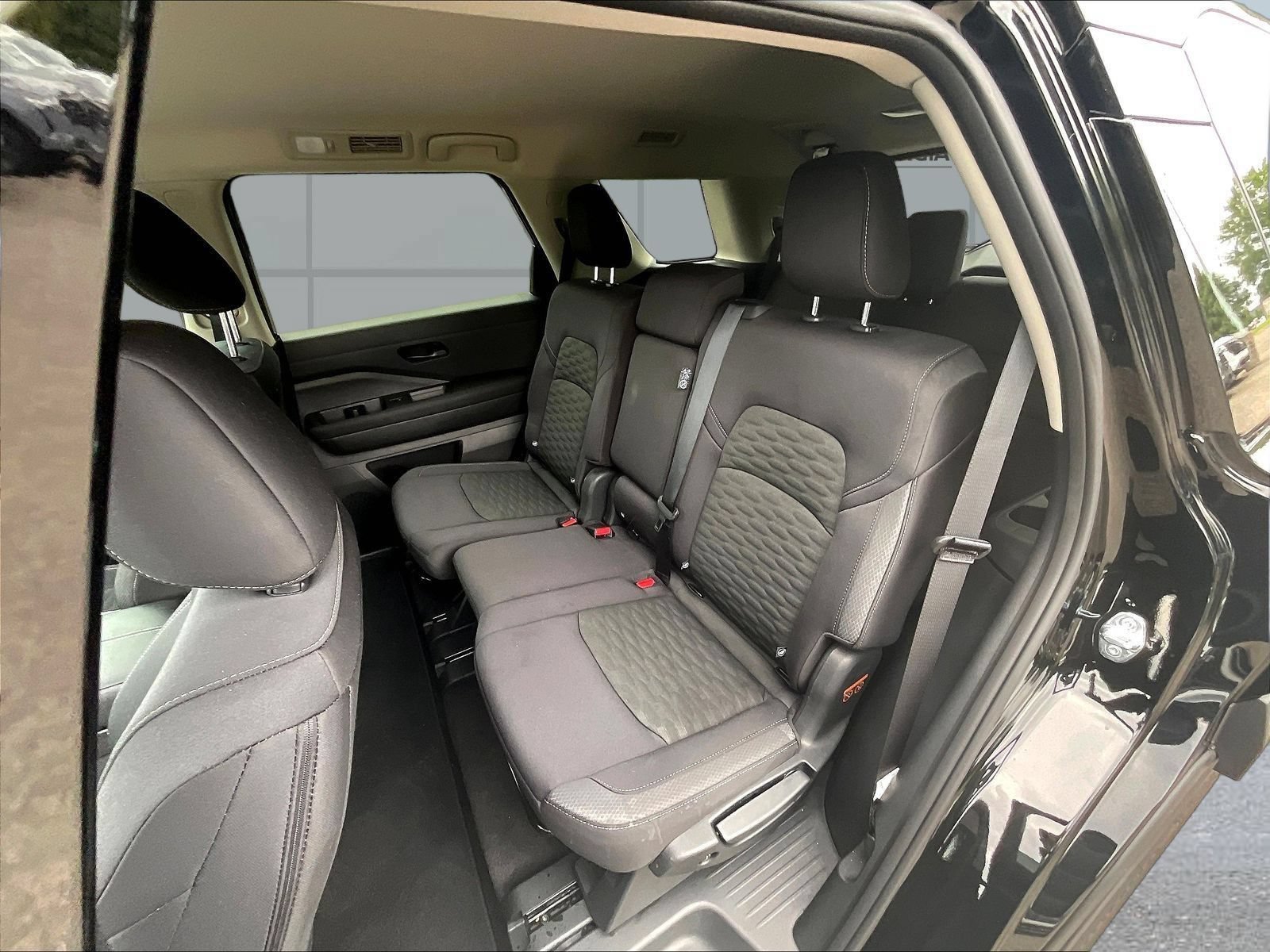 New 2026 Nissan Pathfinder SV FWD image 10