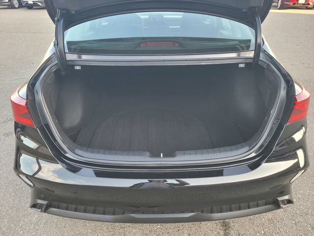 Used 2024 Kia Forte LXS image 8