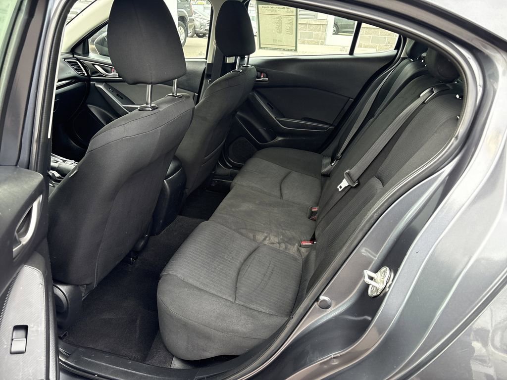 Used 2015 MAZDA MAZDA3 i Sport image 22