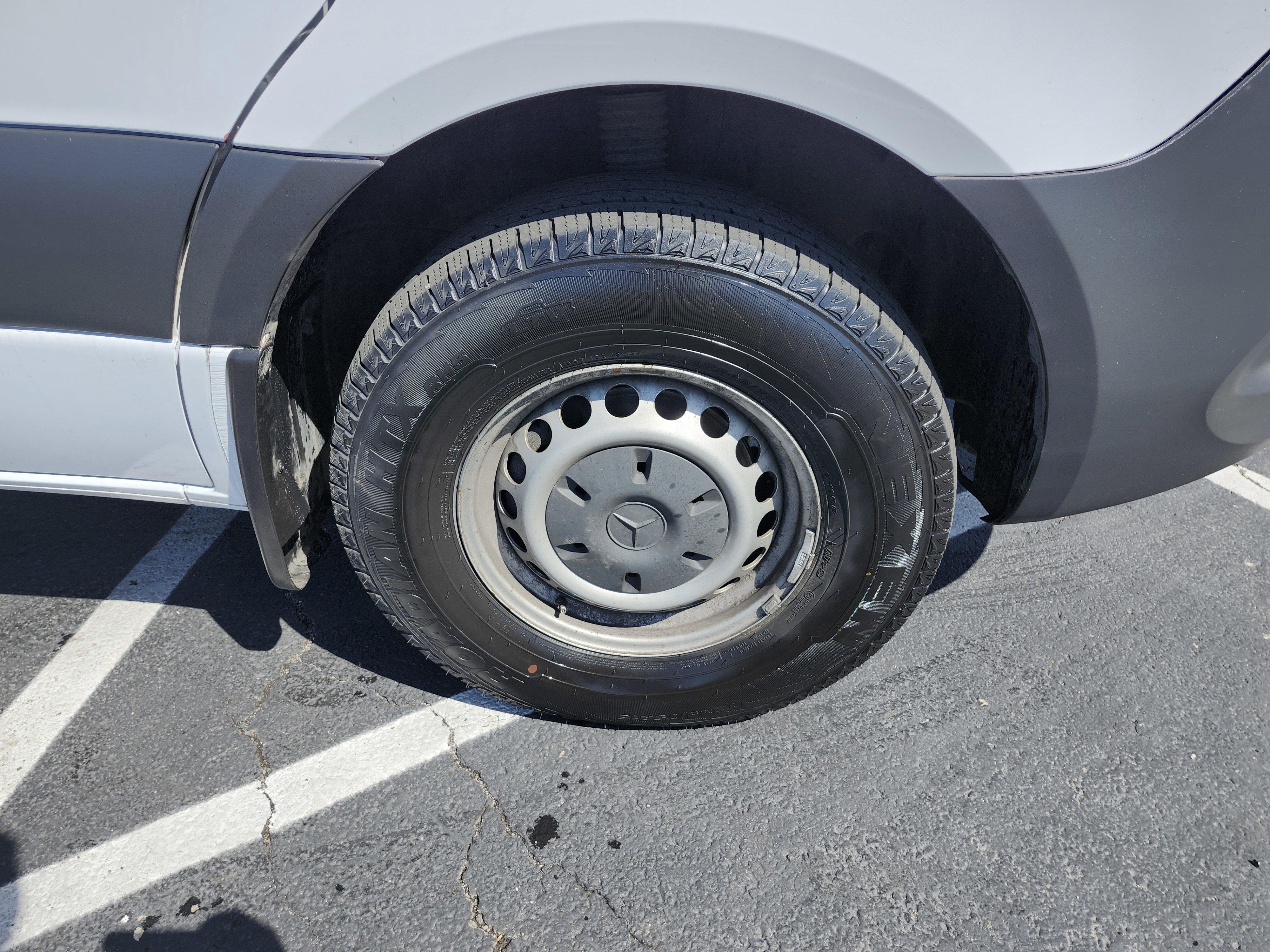 Used 2023 Mercedes-Benz Sprinter 2500 image 11