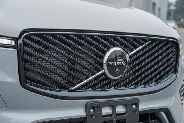 New 2026 Volvo XC60 B5 Plus w/ Protection Package Premier AWD/4WD image 12