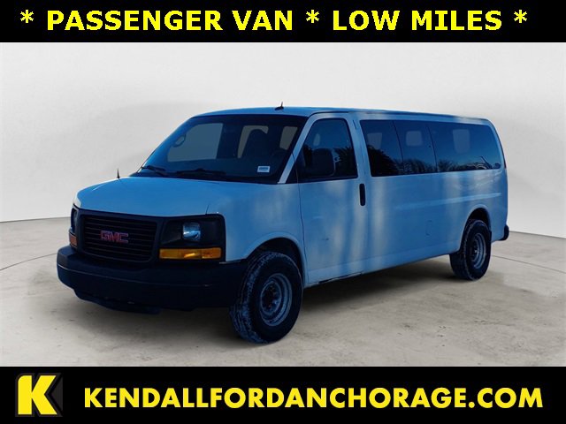 Used 2015 GMC Savana 3500 LS image 1