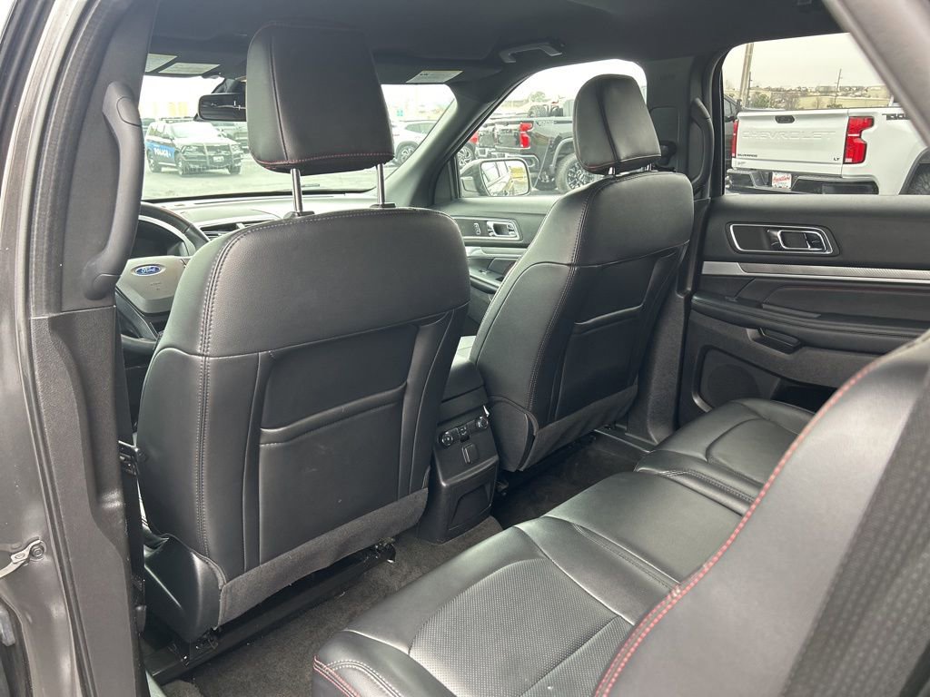 Used 2018 Ford Explorer Sport w/ Ford Safe & Smart Package image 43