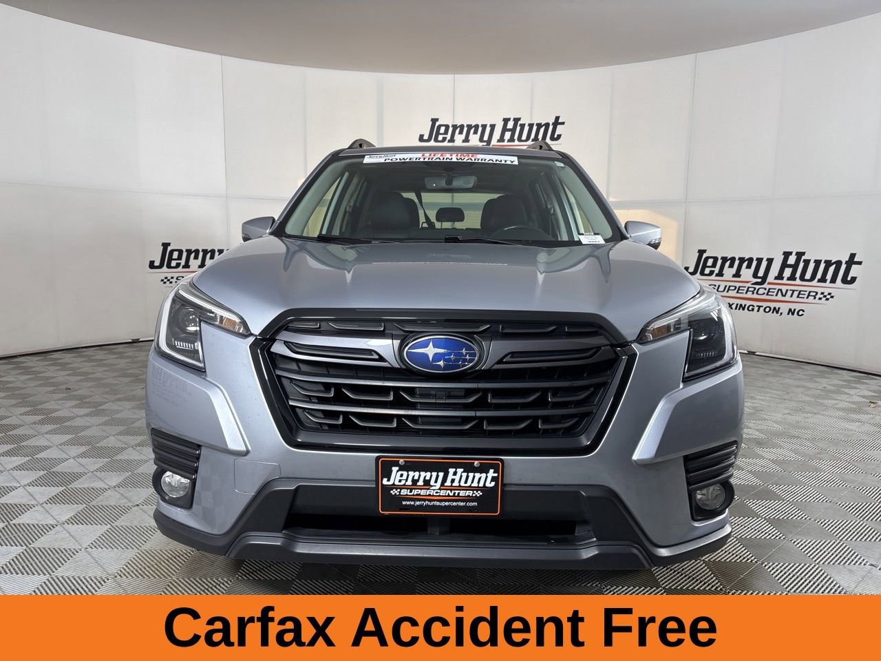 Used 2023 Subaru Forester Limited w/ Popular Package #2 AWD/4WD image 3