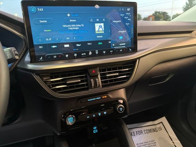 Used 2023 Ford Escape Active w/ Tech Pack #2 AWD/4WD image 24