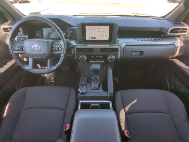Certified 2025 Toyota Tacoma SR5 AWD/4WD image 16
