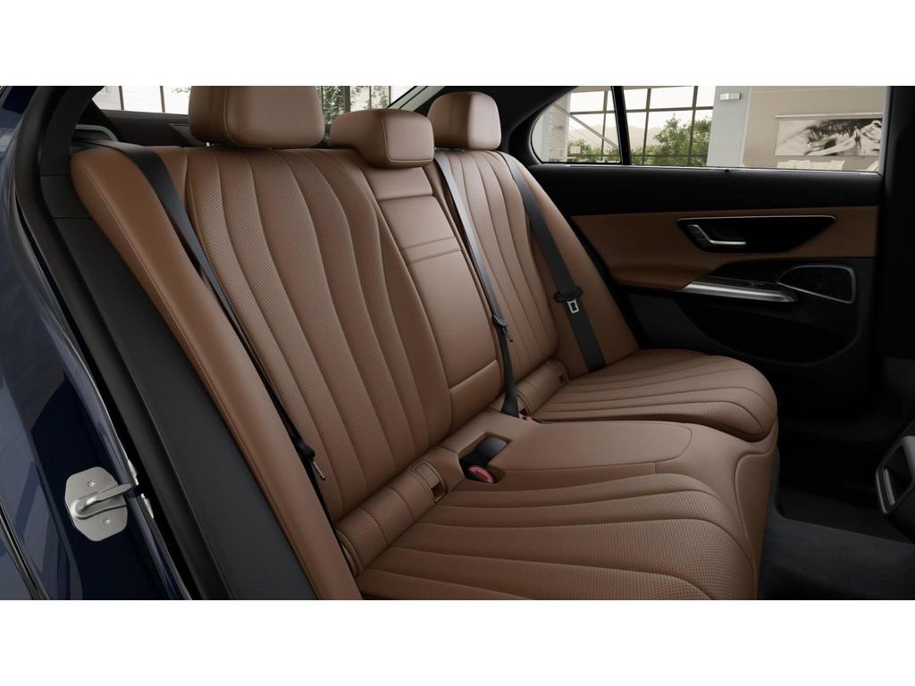 New 2026 Mercedes-Benz E 450 4MATIC Sedan image 5
