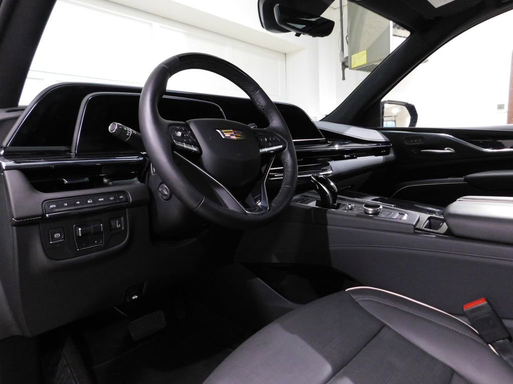 Used 2024 Cadillac Escalade ESV Sport w/ Touring Package AWD/4WD image 23