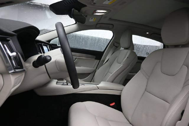 Used 2023 Volvo S90 B6 Plus w/ Protection Package AWD/4WD image 10