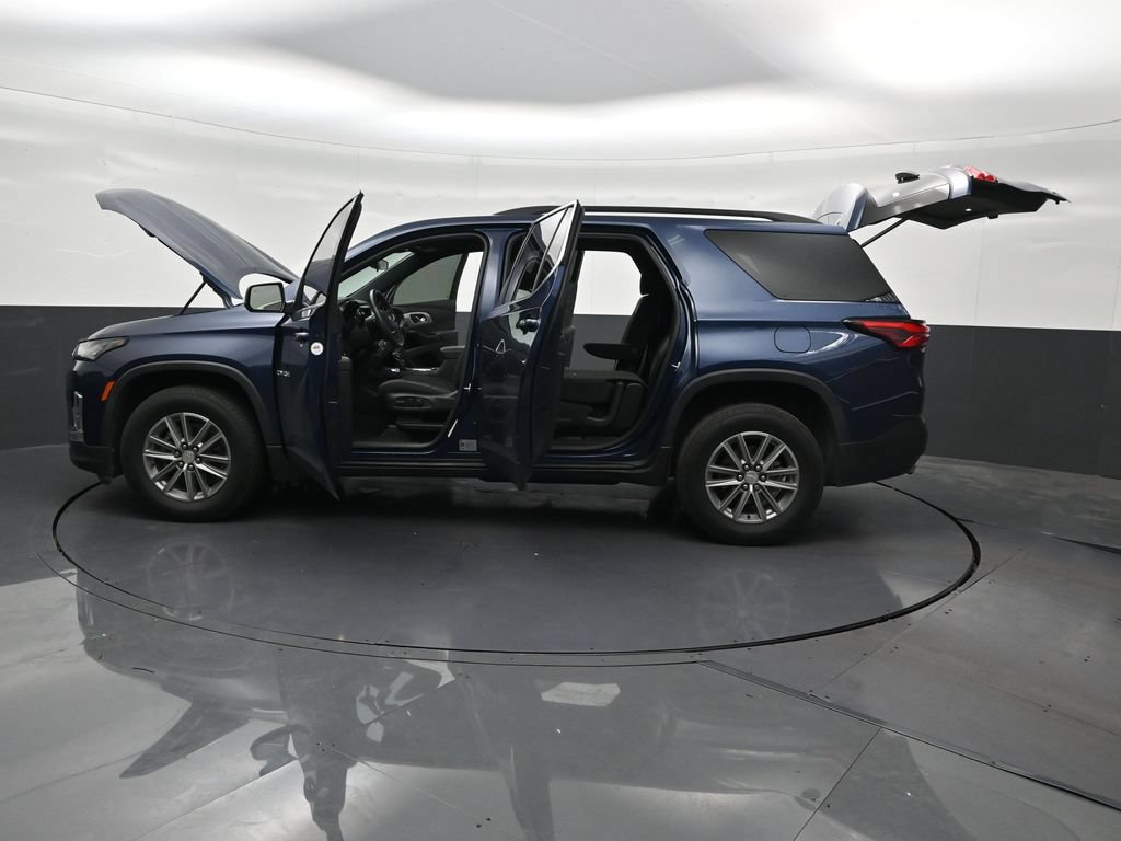 Used 2023 Chevrolet Traverse LT FWD image 34
