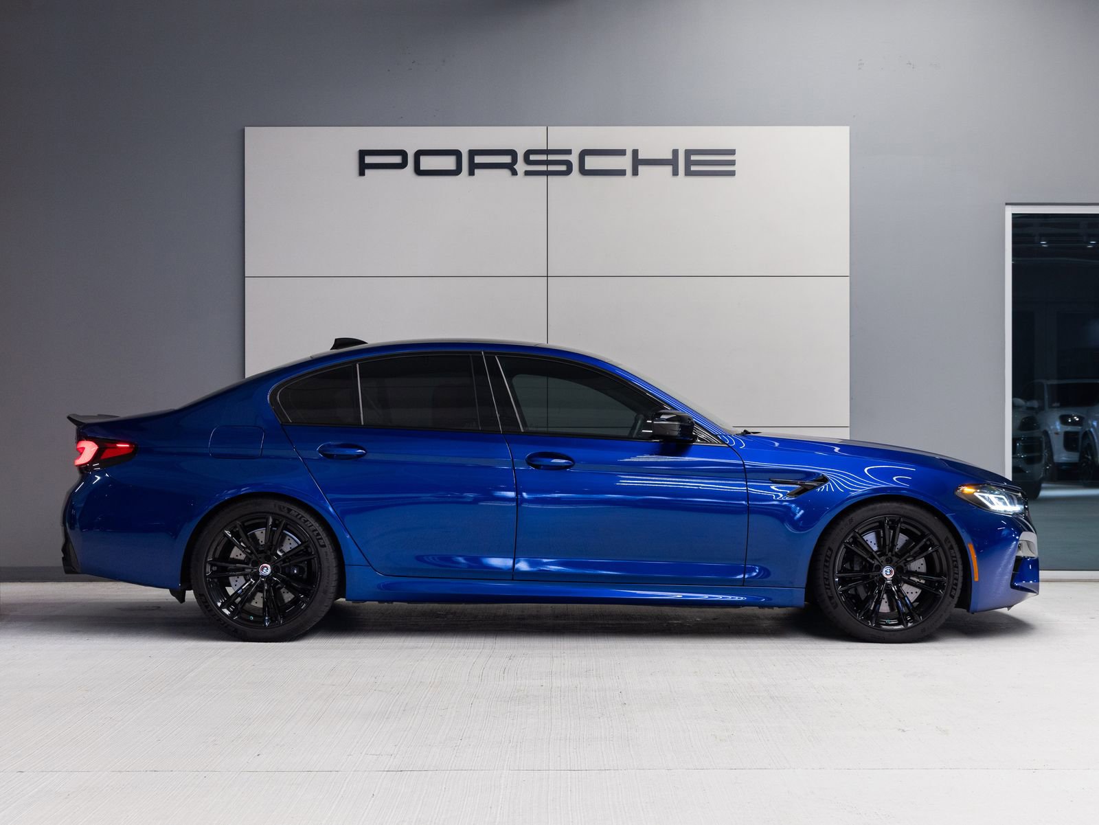Used 2022 BMW M5 w/ Competition Package AWD/4WD image 8
