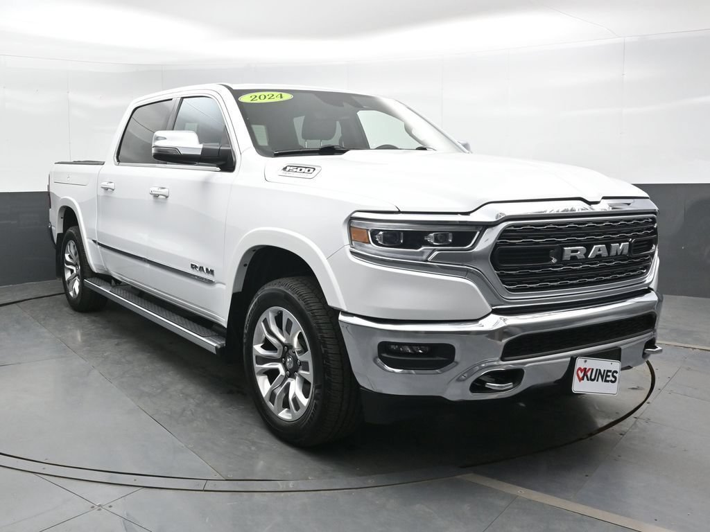 Used 2024 RAM 1500 Limited AWD/4WD image 4