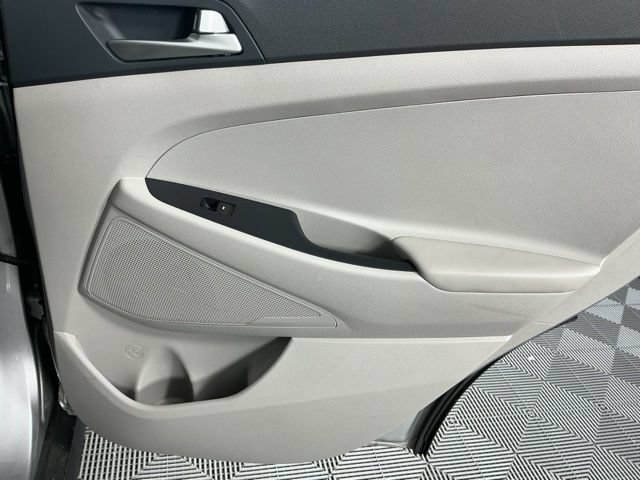 Used 2020 Hyundai Tucson Value AWD/4WD image 11