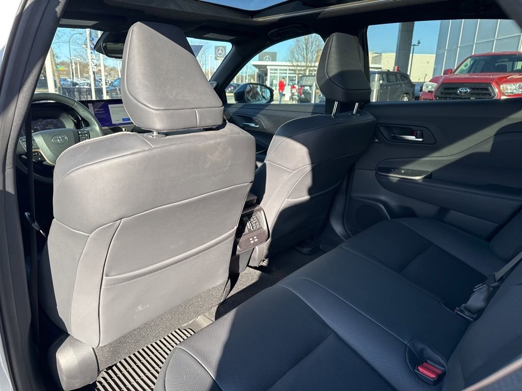 Used 2023 Toyota Crown Platinum image 24