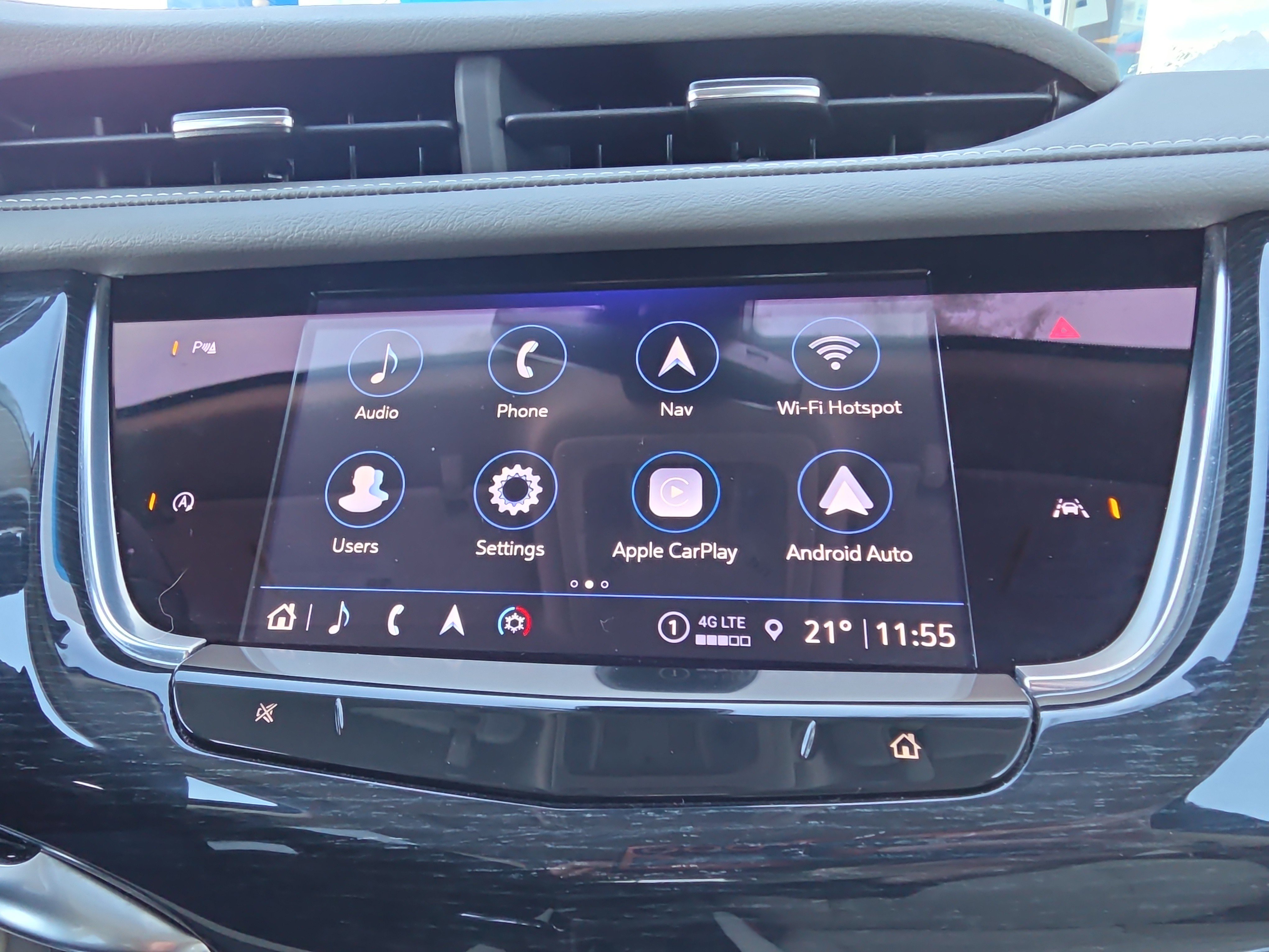 Used 2025 Cadillac XT6 Premium Luxury image 22