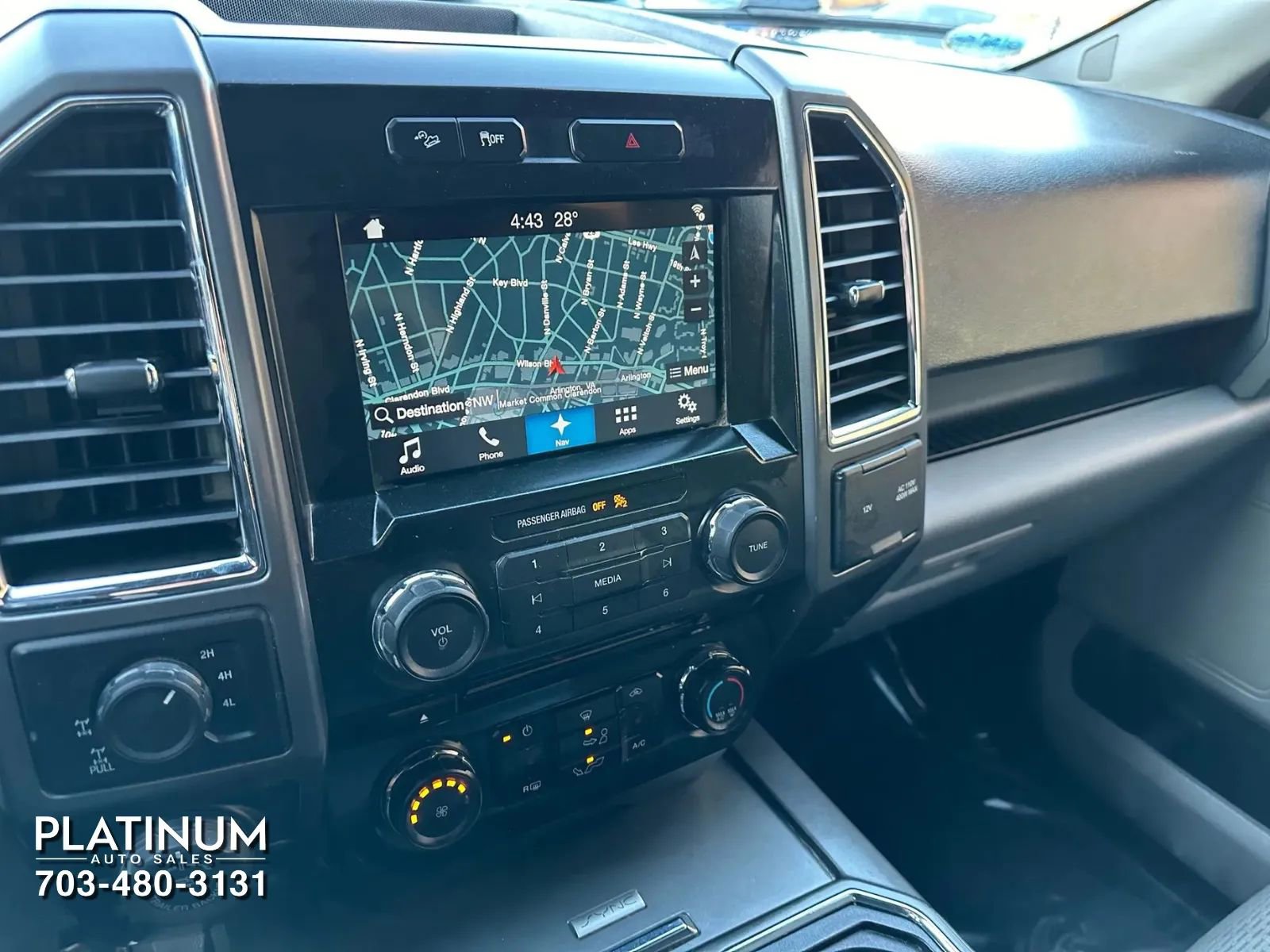 Used 2016 Ford F150 XLT w/ Equipment Group 302A Luxury image 10