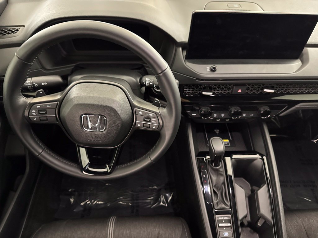 Used 2025 Honda Accord Sport image 25