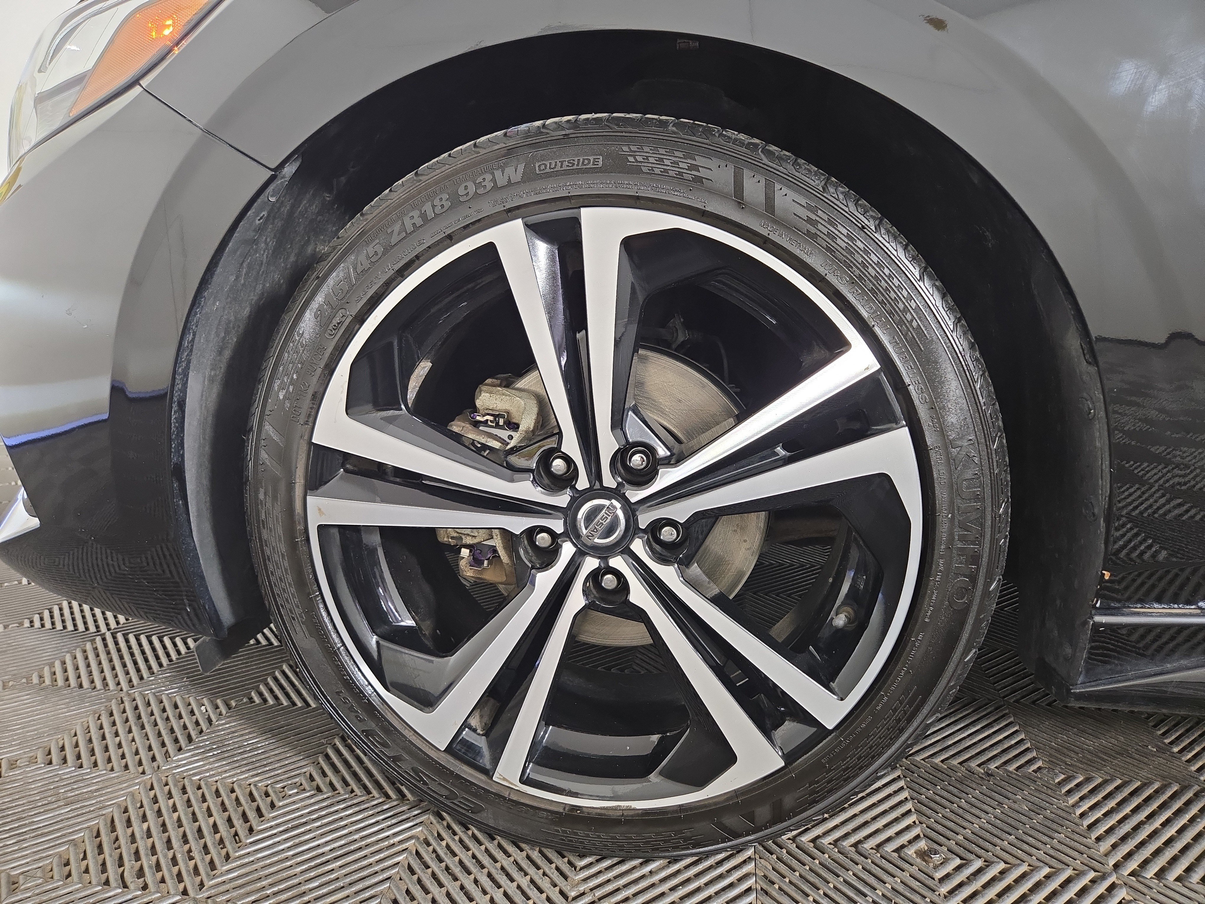 Used 2021 Nissan Sentra SR FWD image 32