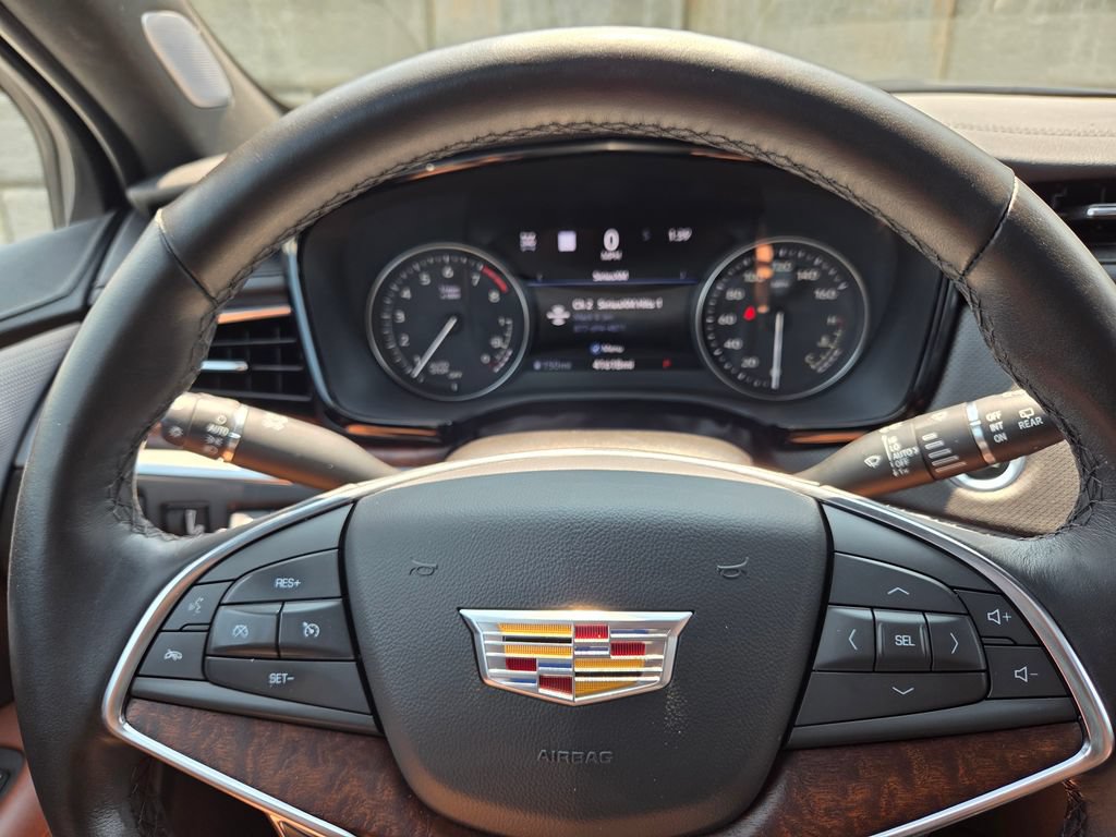 Used 2024 Cadillac XT5 Premium Luxury w/ Technology Package AWD/4WD image 20