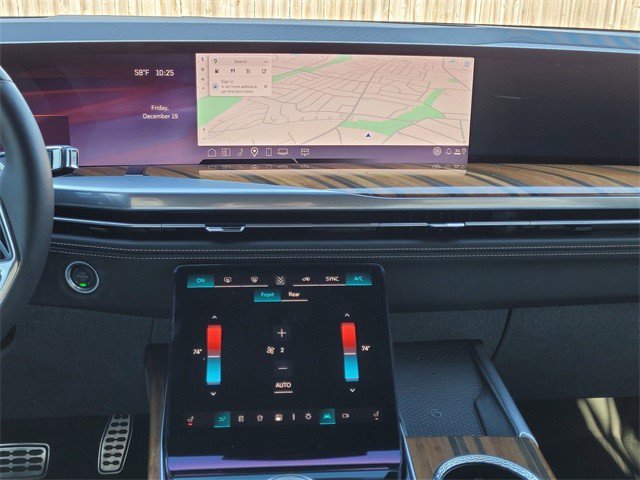 Certified 2025 Cadillac Escalade Sport Platinum w/ LPO, Floor Liner Package image 9