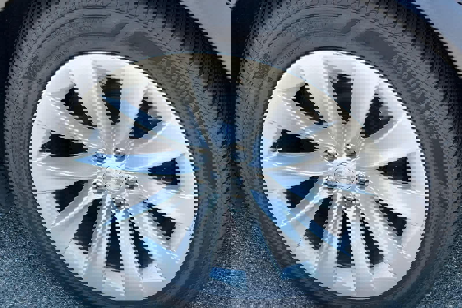 Used 2017 Tesla Model X 75D image 22