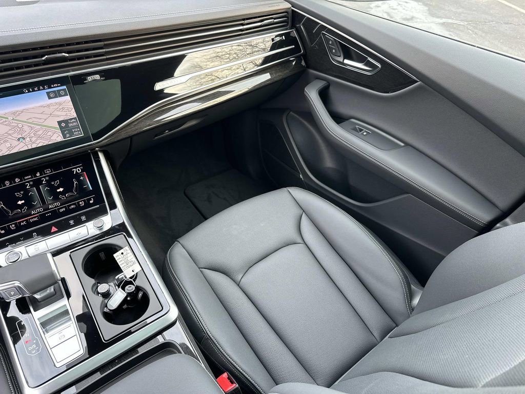 New 2026 Audi Q8 Premium Plus image 32