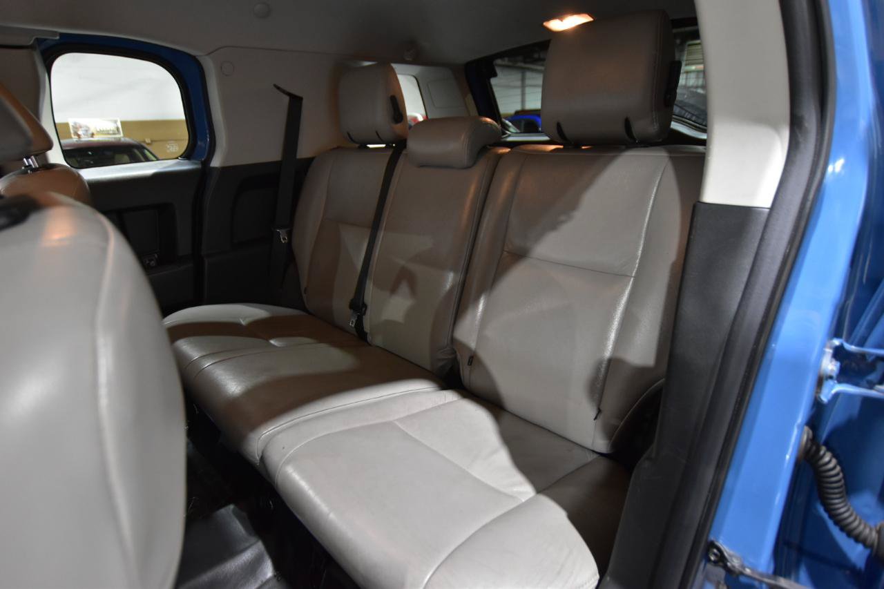 Used 2012 Toyota FJ Cruiser 4WD w/ Convenience Pkg image 33