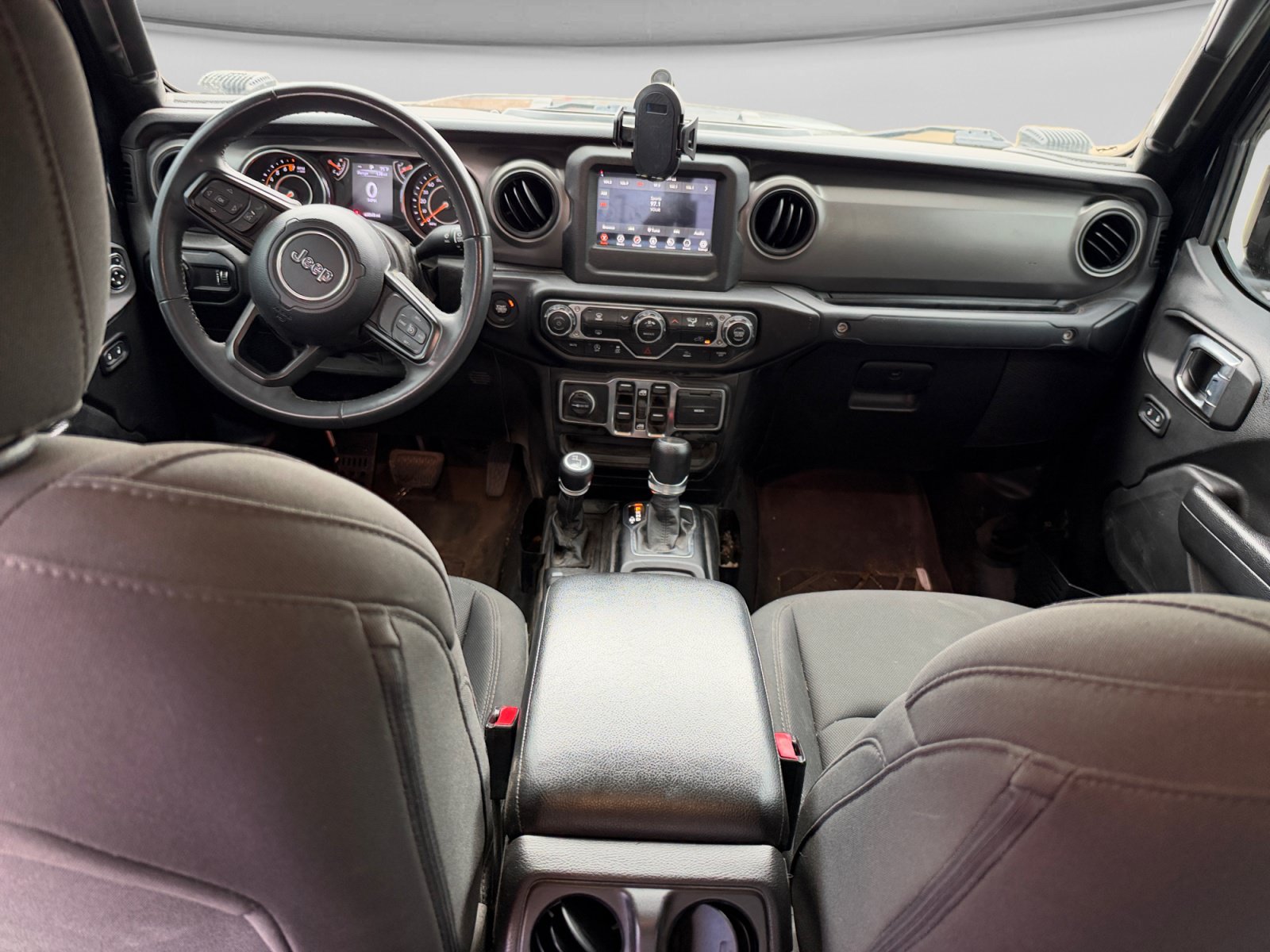 Used 2023 Jeep Gladiator Sport AWD/4WD image 11