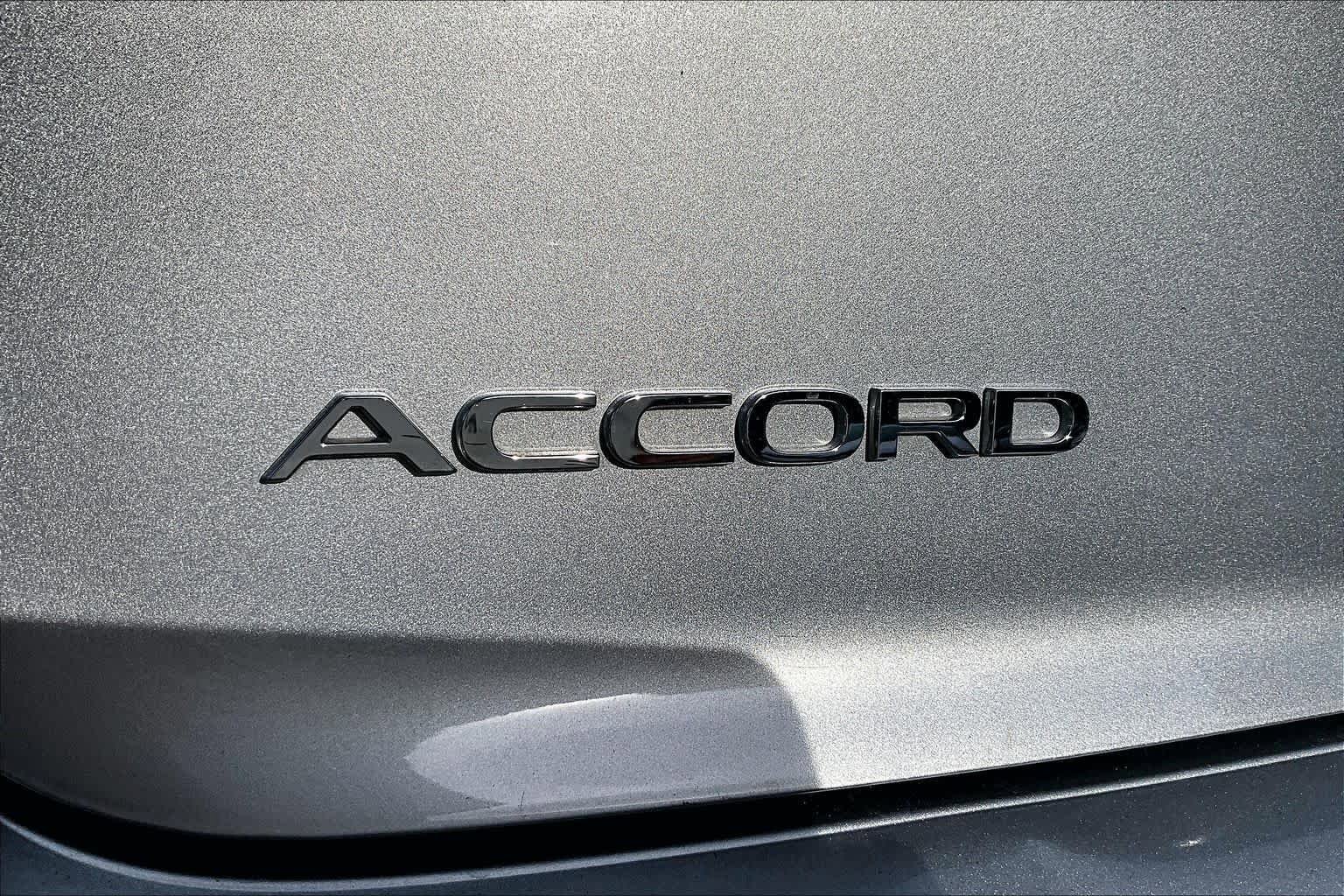 Used 2025 Honda Accord SE image 10