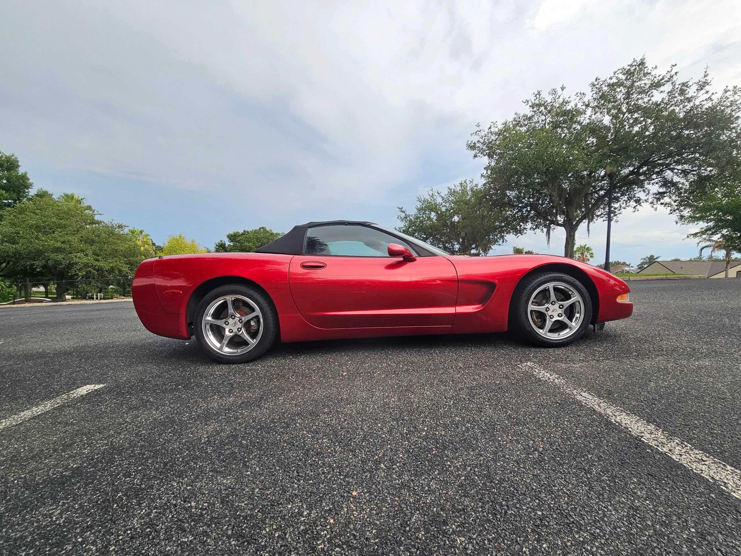 Used 2004 Chevrolet Corvette Convertible w/ Preferred Equipment Group RWD image 16