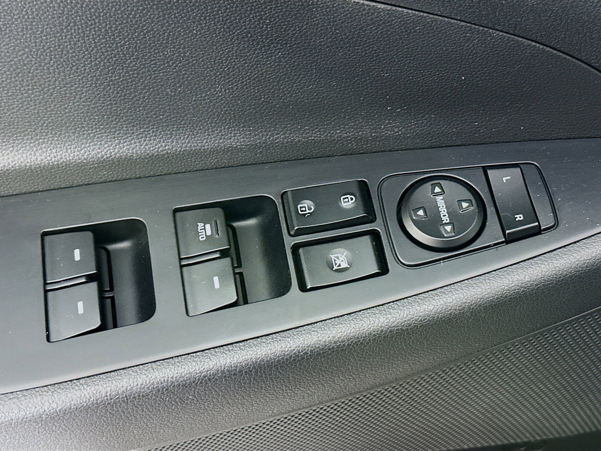 Used 2020 Hyundai Tucson Value FWD image 15