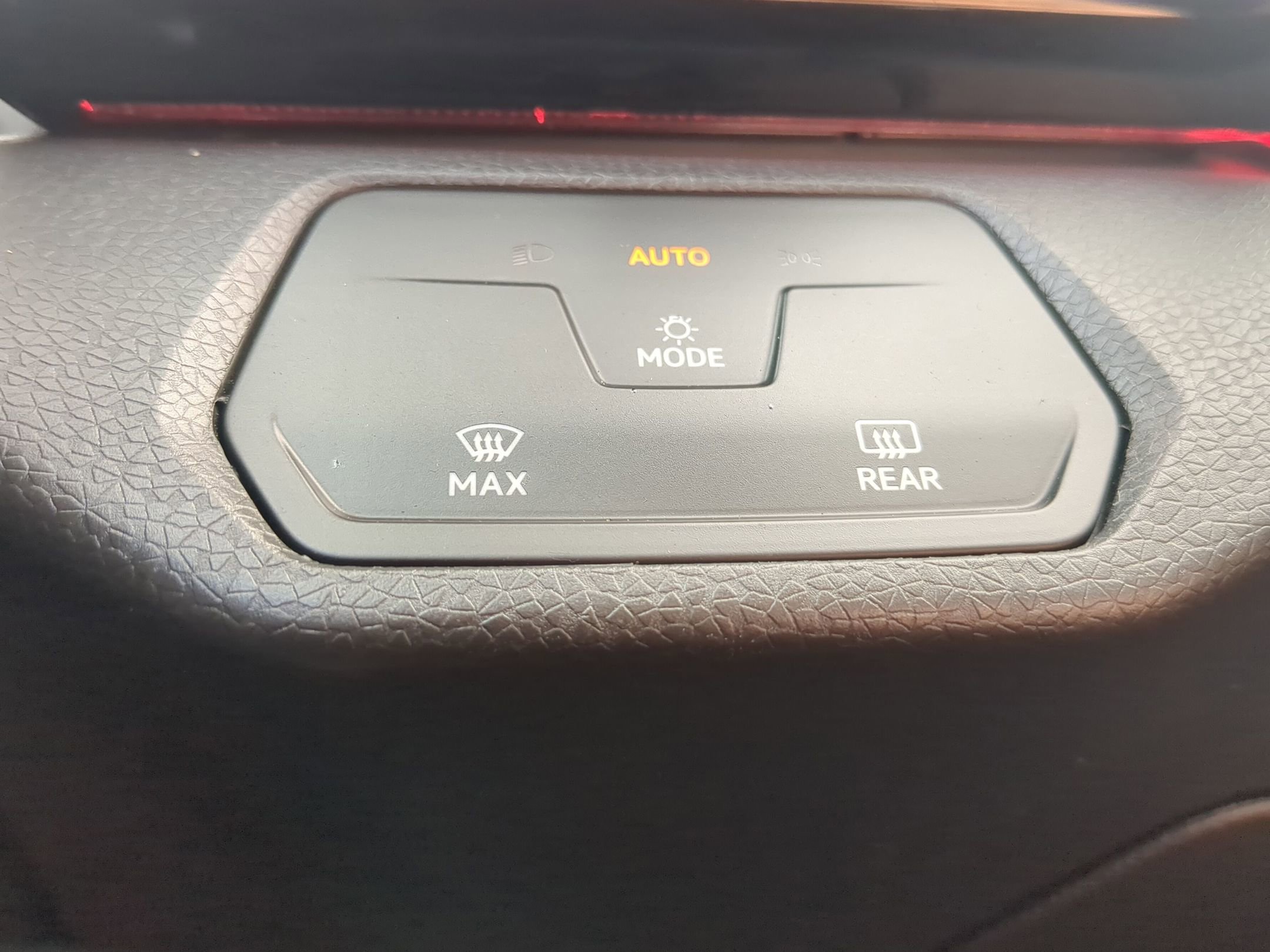 Used 2023 Volkswagen ID.4 Pro image 19