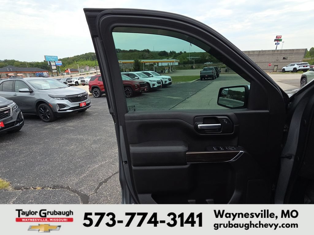 Certified 2021 Chevrolet Silverado 1500 LT AWD/4WD image 13
