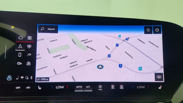 Used 2025 Audi A6 e-tron Premium w/ Convenience Package image 43