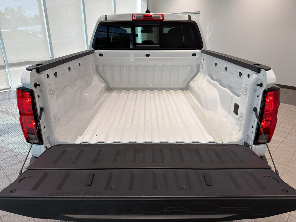 Used 2024 Chevrolet Colorado LT w/ LT Convenience Package II image 22