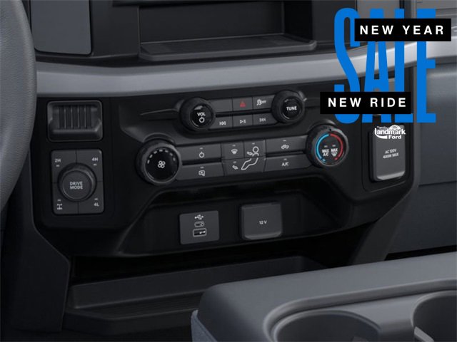 New 2026 Ford F250 XL w/ XL Chrome Package image 15