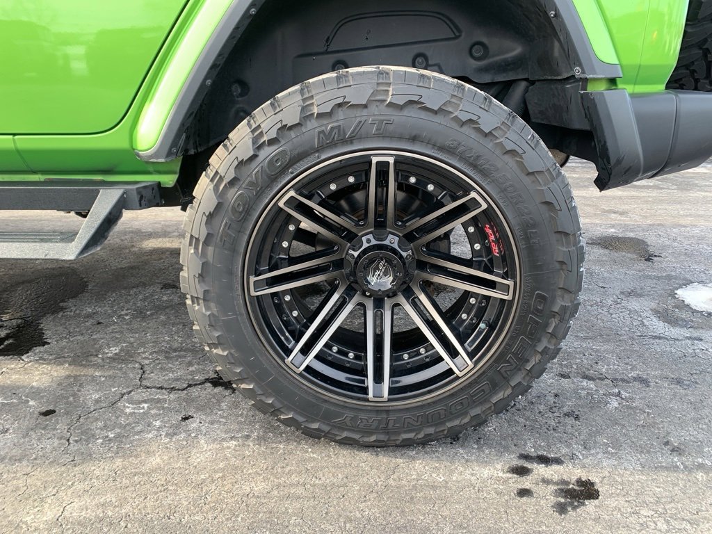 Used 2019 Jeep Wrangler Unlimited Sahara w/ Uconnect 4C Nav & Sound Group image 12