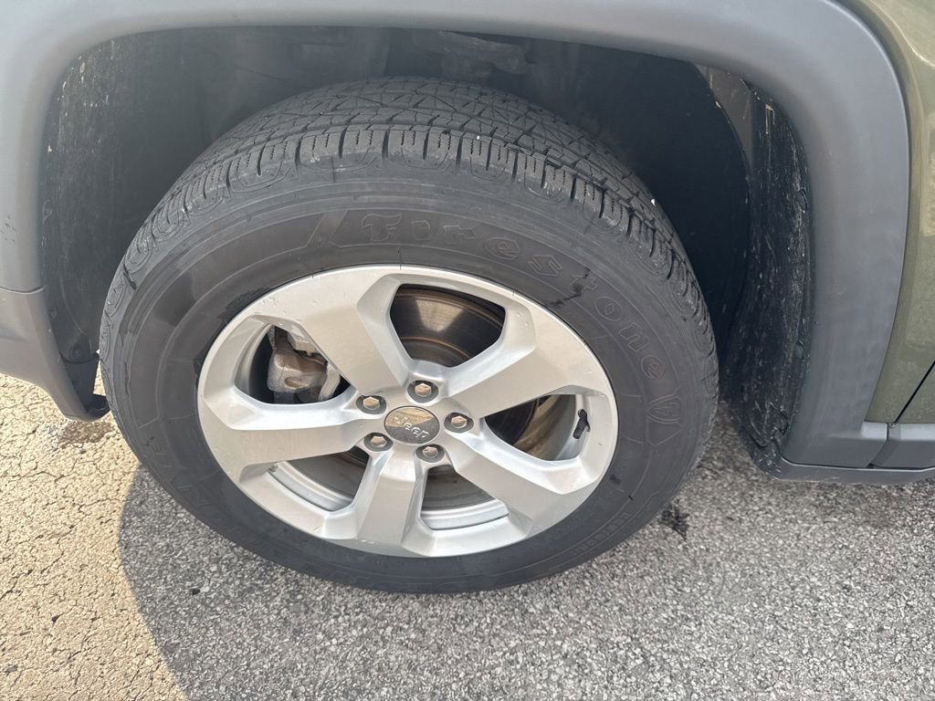 Used 2019 Jeep Compass Latitude w/ Cold Weather Group image 41