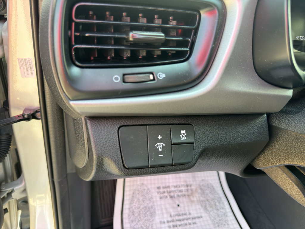 Used 2023 Kia Rio LX FWD image 11