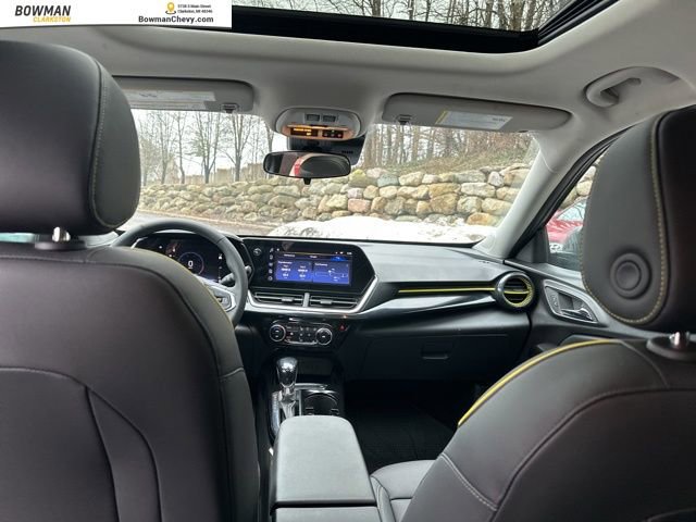 Used 2024 Chevrolet Trax ACTIV w/ Sunroof Package image 24