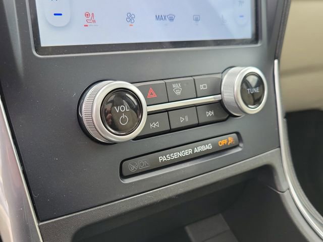 Certified 2023 Ford Edge Titanium AWD/4WD image 23